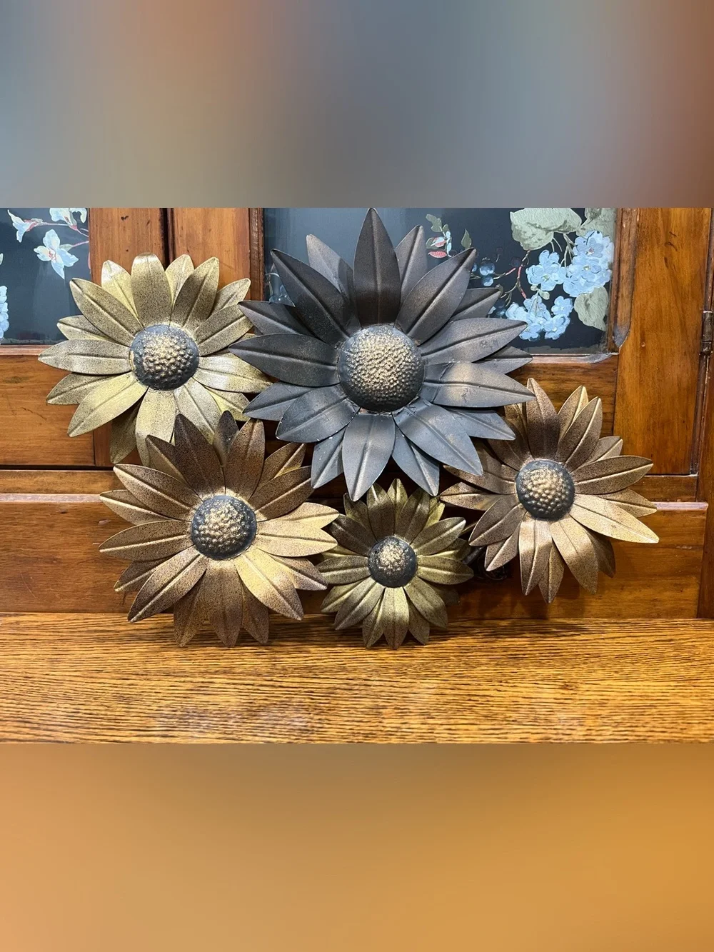 Vintage New View Metal Sunflower Wall Hanging – Retro MCM Floral Décor